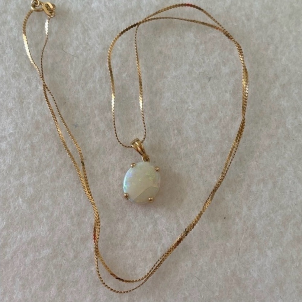 Vintage 14k Yellow Gold Fiery Opal Pendant Necklace - Picture 5 of 12